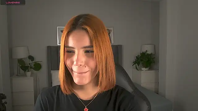 Madie  collins online show from 15, 4, 2026