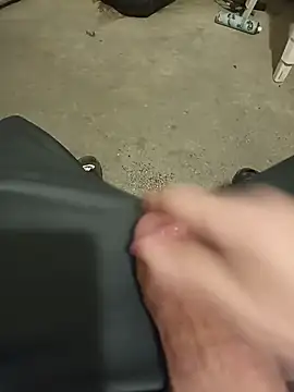 Snapshot of casper0303 chatting on 24, 1, 2025 casper0303 online show from 24, 1, 2025