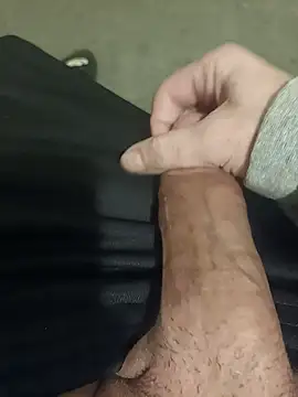 Snapshot of casper0303 chatting on 4, 2, 2025 casper0303 online show from 4, 2, 2025