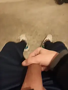 Snapshot of casper0303 chatting on 21, 3, 2025 casper0303 online show from 21, 3, 2025