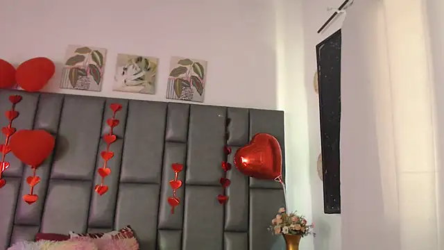 Snapshot of sophiaFoster4u chatting on 28, 2, 2025 sophiaFoster4u online show from 28, 2, 2025