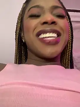 Snapshot of clhoe_miller1 chatting on 18, 12, 2024 clhoe miller1 online show from 18, 12, 2024