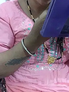 Snapshot of Urmila_bhabhii chatting on 29, 4, 2026 Urmila bhabhii online show from 29, 4, 2026