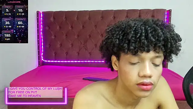 Snapshot of jony_honey chatting on 14, 2, 2025 jony honey online show from 14, 2, 2025