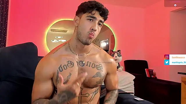 Snapshot of JACOB_MARTINS chatting on 21, 2, 2025 JACOB MARTINS online show from 21, 2, 2025