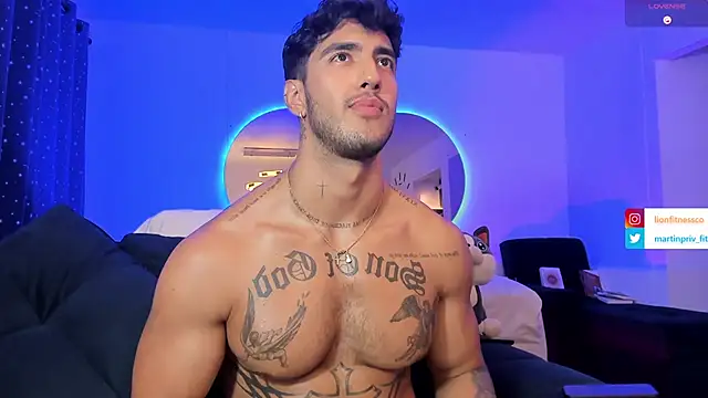 Snapshot of JACOB_MARTINS chatting on 26, 2, 2025 JACOB MARTINS online show from 26, 2, 2025