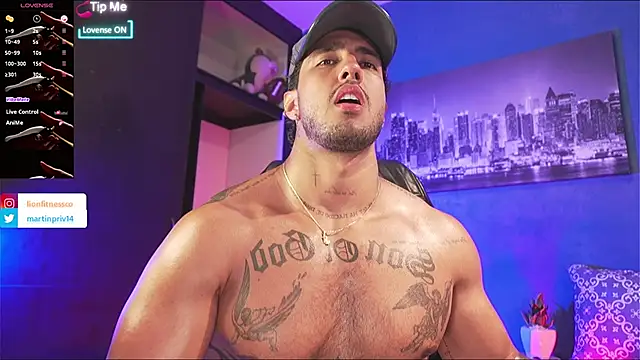 Snapshot of JACOB_MARTINS chatting on 11, 10, 2025 JACOB MARTINS online show from 11, 10, 2025