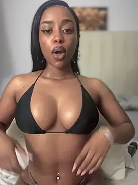 Snapshot of BhadBhad_Kitty chatting on 16, 9, 2025 BhadBhad Kitty online show from 16, 9, 2025