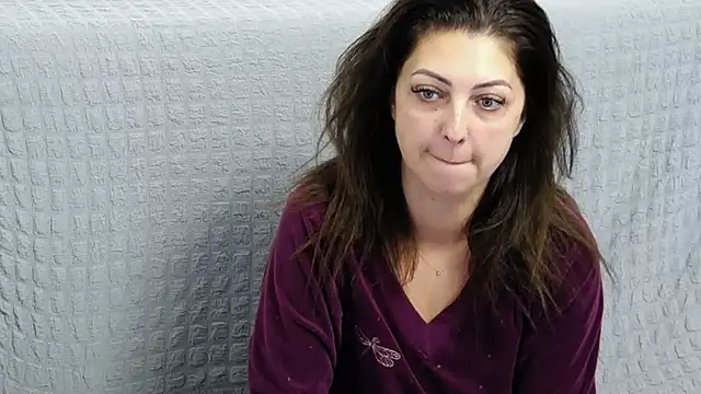 DivinSandra online show from 4, 12, 2024