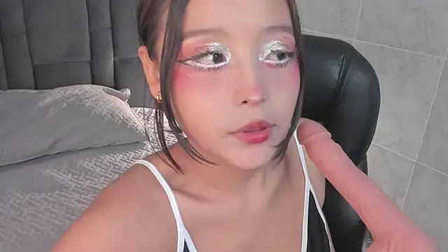 Teen sofia  online show from 8, 2, 2025