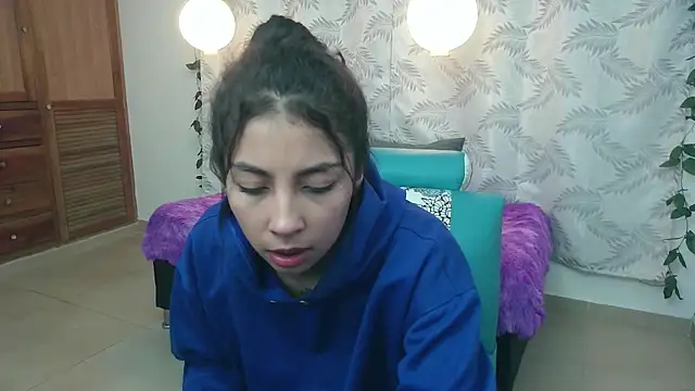 Mya paris online show from 15, 12, 2024