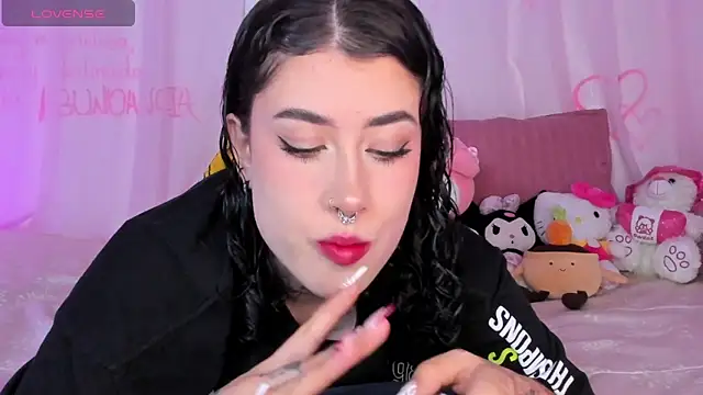 Snapshot of melody_suarez chatting on 7, 10, 2025 melody suarez online show from 7, 10, 2025