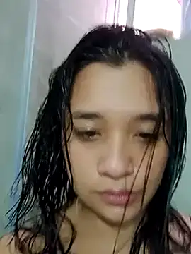 Snapshot of Cristal_moon1 chatting on 21, 10, 2025 Cristal moon1 online show from 21, 10, 2025