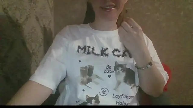 Snapshot of Sladkiegubki chatting on 30, 11, 2025 Sladkiegubki online show from 30, 11, 2025