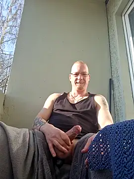 Maiki82 online show from 21, 3, 2025
