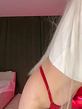 LoveLuna  online show from 29, 5, 2026