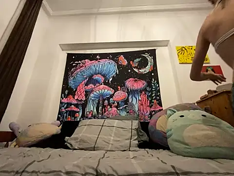 EmilyCleeveland online show from 26, 2, 2025