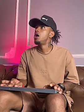 Snapshot of AaronCruz_ chatting on 14, 1, 2025 AaronCruz online show from 14, 1, 2025