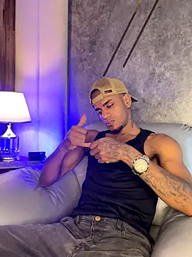 Snapshot of AaronCruz_ chatting on 17, 9, 2025 AaronCruz online show from 17, 9, 2025