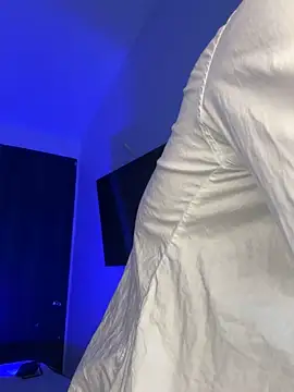 Snapshot of AaronCruz_ chatting on 1, 10, 2025 AaronCruz online show from 1, 10, 2025