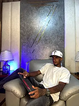 AaronCruz  online show from 5, 1, 2026