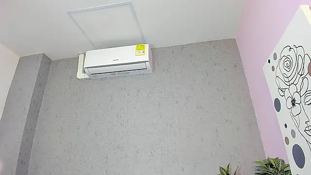 Tiffany mendez online show from 21, 2, 2026