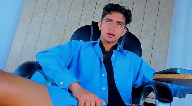 Snapshot of Muichiro_tokito1 chatting on 8, 3, 2025 Muichiro tokito1 online show from 8, 3, 2025