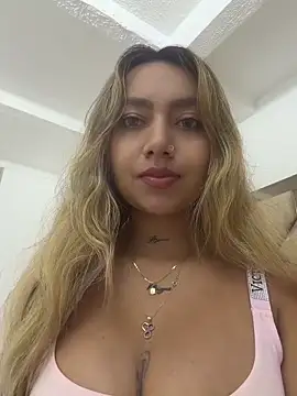 amanda-medrano1 online show from 4, 5, 2026