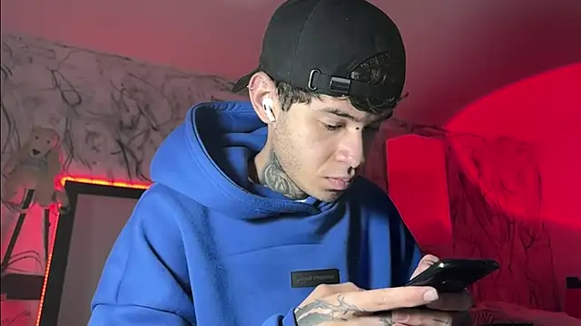 Saturno v online show from 29, 1, 2025