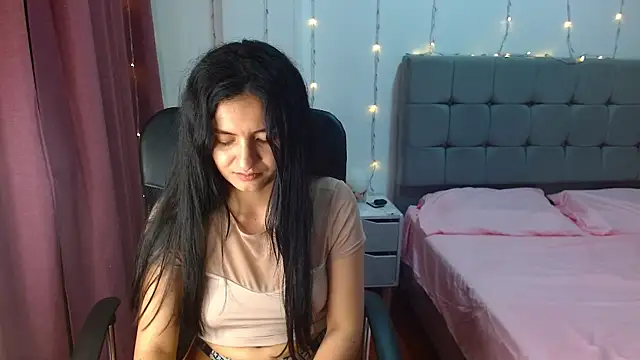 Snapshot of ChloeSanchezx chatting on 11, 1, 2025 ChloeSanchezx online show from 11, 1, 2025