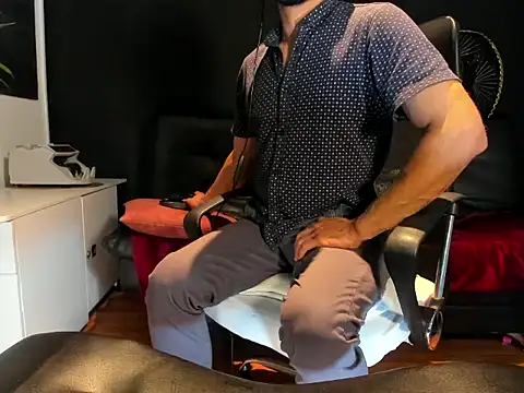 Snapshot of alessandro_wye chatting on 23, 10, 2025 alessandro wye online show from 23, 10, 2025