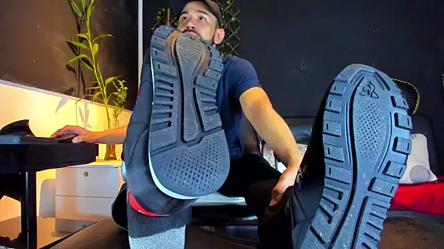 Snapshot of alessandro_wye chatting on 17, 2, 2026 alessandro wye online show from 17, 2, 2026