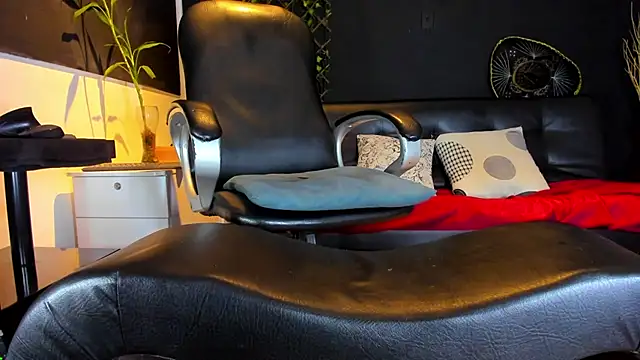 Snapshot of alessandro_wye chatting on 3, 3, 2026 alessandro wye online show from 3, 3, 2026