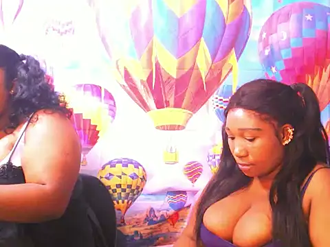 Snapshot of SexcGals chatting on 6, 12, 2024 SexcGals online show from 6, 12, 2024