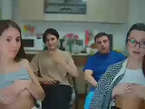 fcjuicy pussy online show from 4, 2, 2025