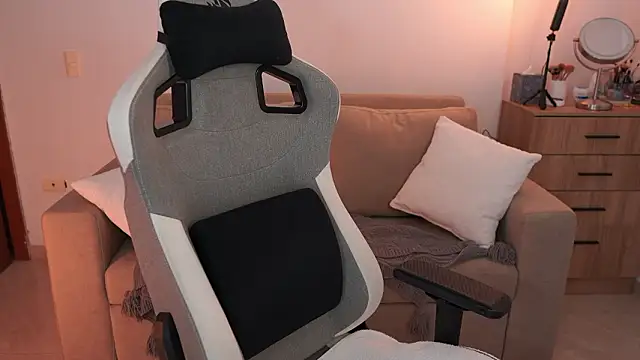 anyacutex online show from 7, 2, 2026