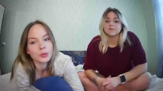 ChrisGirls online show from 30, 9, 2025