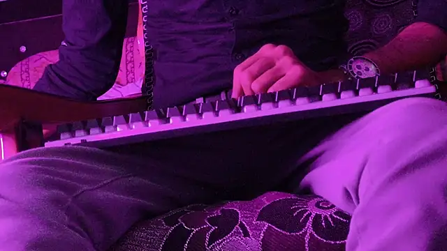 Habibi big b online show from 4, 11, 2025