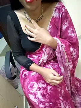 Snapshot of Roja-Telugu777 chatting on 25, 2, 2025 Roja-Telugu777 online show from 25, 2, 2025