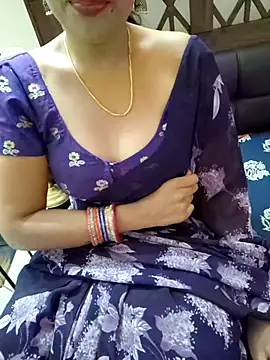 Snapshot of Roja-Telugu777 chatting on 16, 9, 2025 Roja-Telugu777 online show from 16, 9, 2025