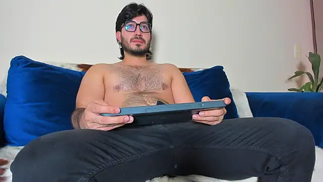 Snapshot of Ackerman_Eren_ chatting on 17, 1, 2025 Ackerman Eren  online show from 17, 1, 2025