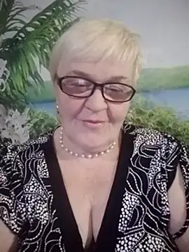 VioletSweet566 online show from 8, 12, 2024