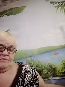 VioletSweet566 online show from 4, 2, 2025