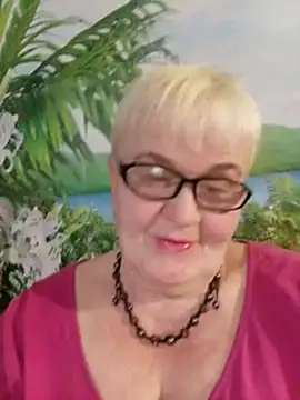 VioletSweet566 online show from 19, 3, 2025