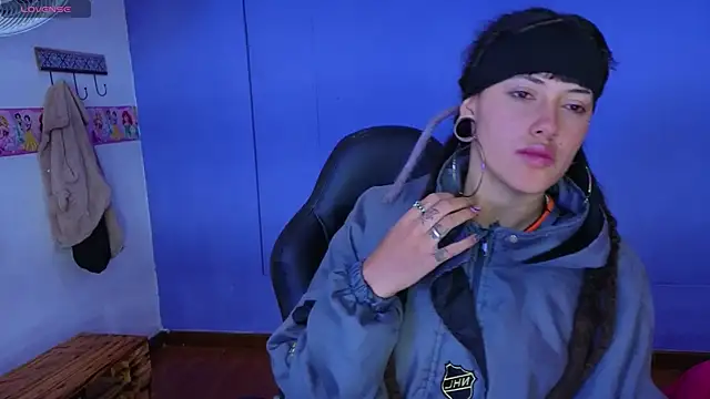  sharlotte777 online show from 12, 11, 2025