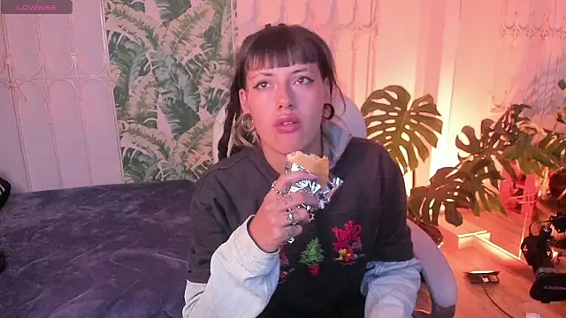  sharlotte777 online show from 26, 3, 2026