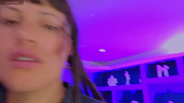  sharlotte777 online show from 16, 4, 2026