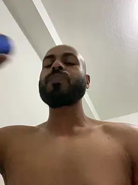 islandvybee55 online show from 3, 3, 2025