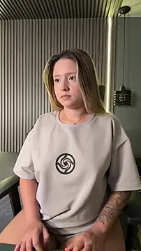 MiaPetit  online show from 5, 1, 2026