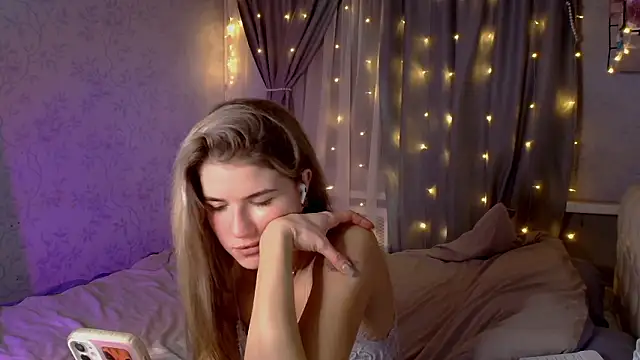 Snapshot of victoriavandam chatting on 7, 12, 2024 victoriavandam online show from 7, 12, 2024